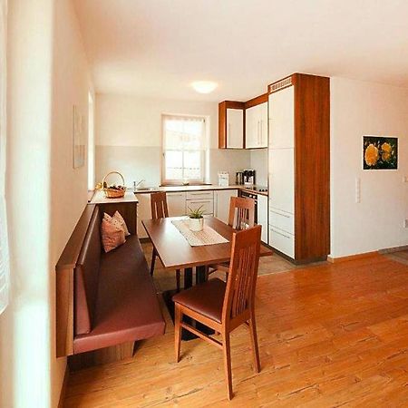 Apartment In Naz-Sciaves With Garden Natz-Schabs Luaran gambar