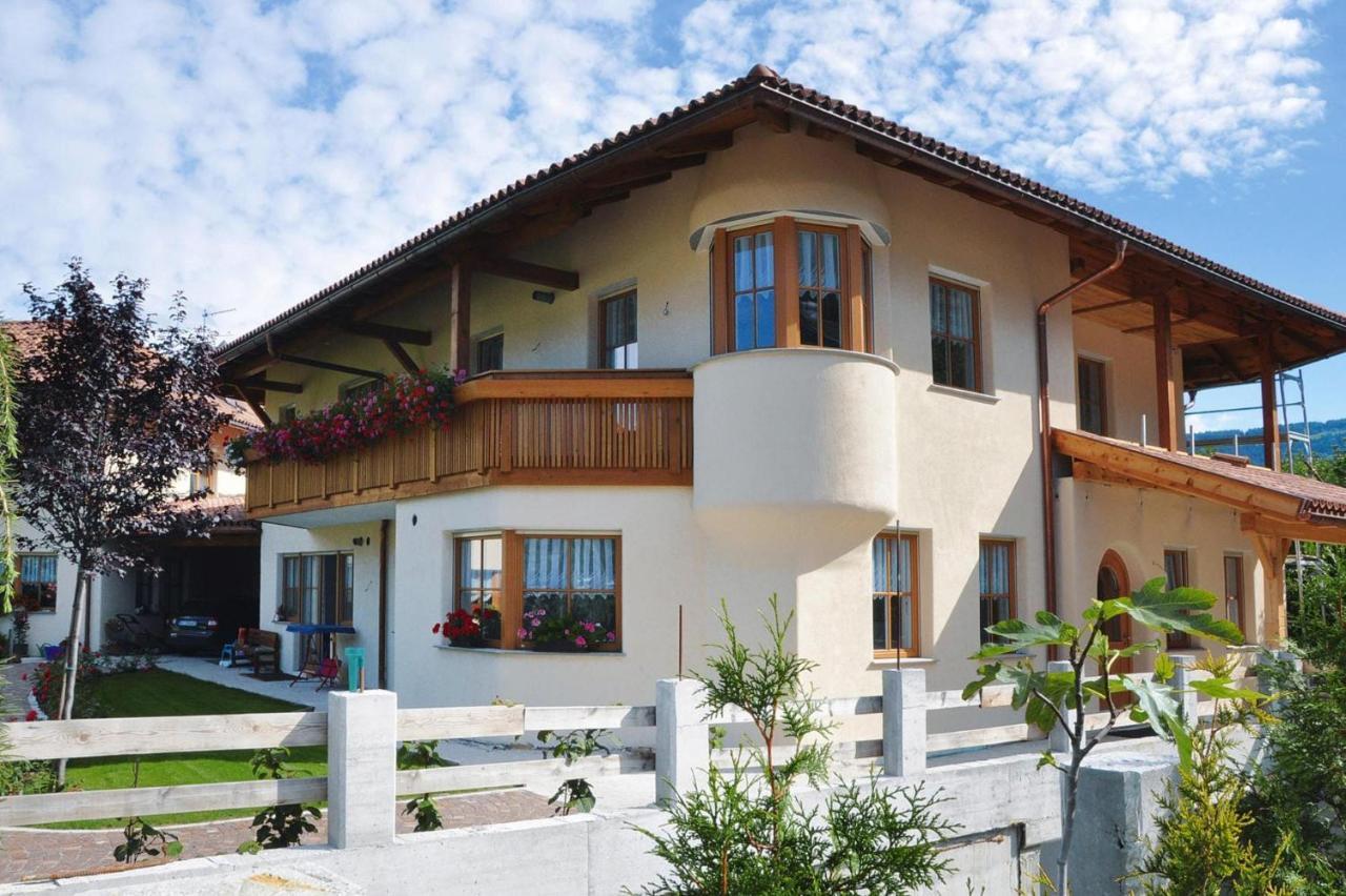 Apartment In Naz-Sciaves With Garden Natz-Schabs Luaran gambar